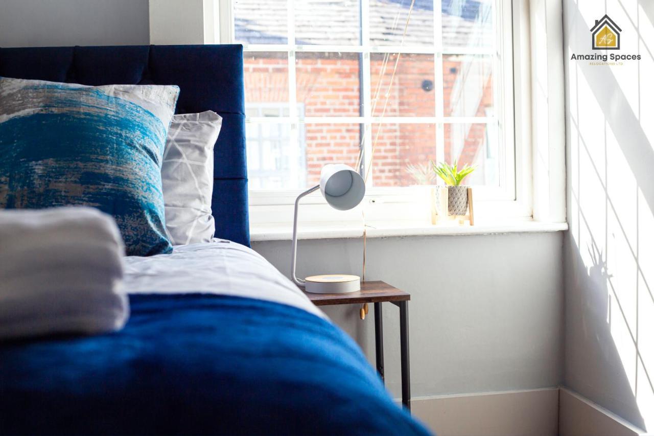 City Centre 2 Bed Flat Sleeps 3 For Work And Leisure With Free Wifi By Amazing Spaces Relocations Ltd Warrington Exterior foto
