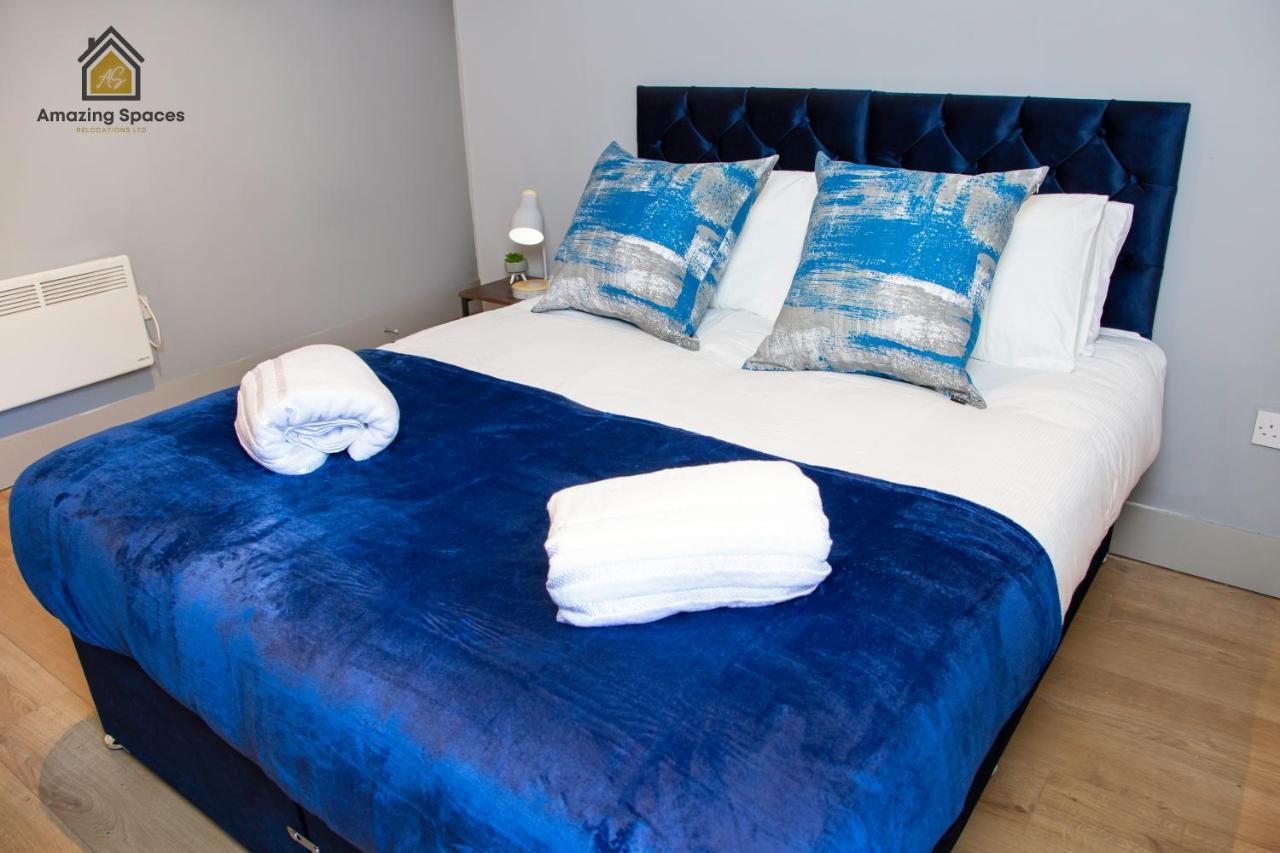 City Centre 2 Bed Flat Sleeps 3 For Work And Leisure With Free Wifi By Amazing Spaces Relocations Ltd Warrington Exterior foto